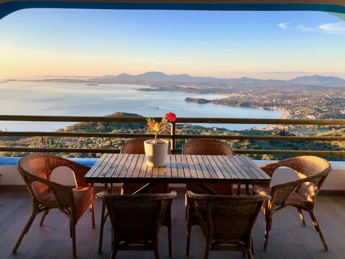 House Teigan Of Villa Intaba Breath Taking Sea Views Corfiot Riviera Corfu Island Greece With Pool Close To Ipsos Beach Pyrgi  エクステリア 写真